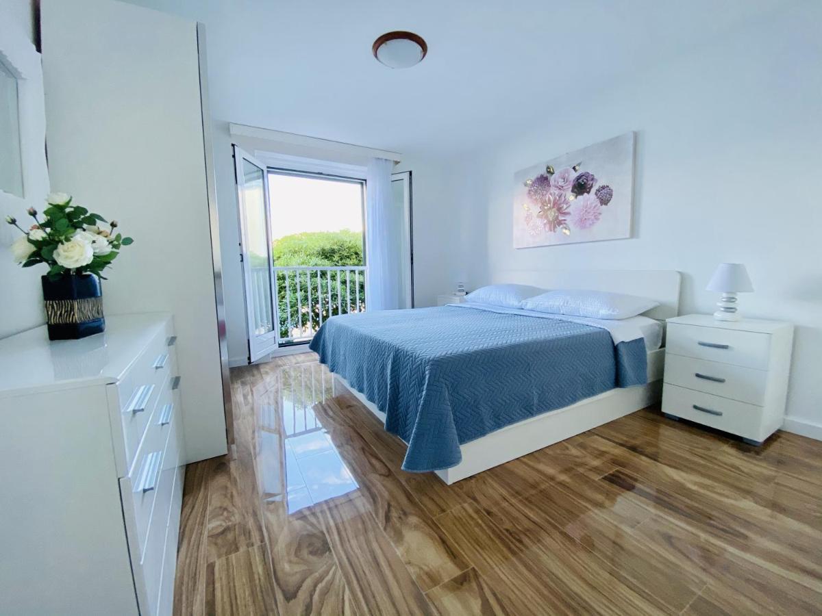 Apartments By The Sea Postira, Brac - 2928 Екстер'єр фото